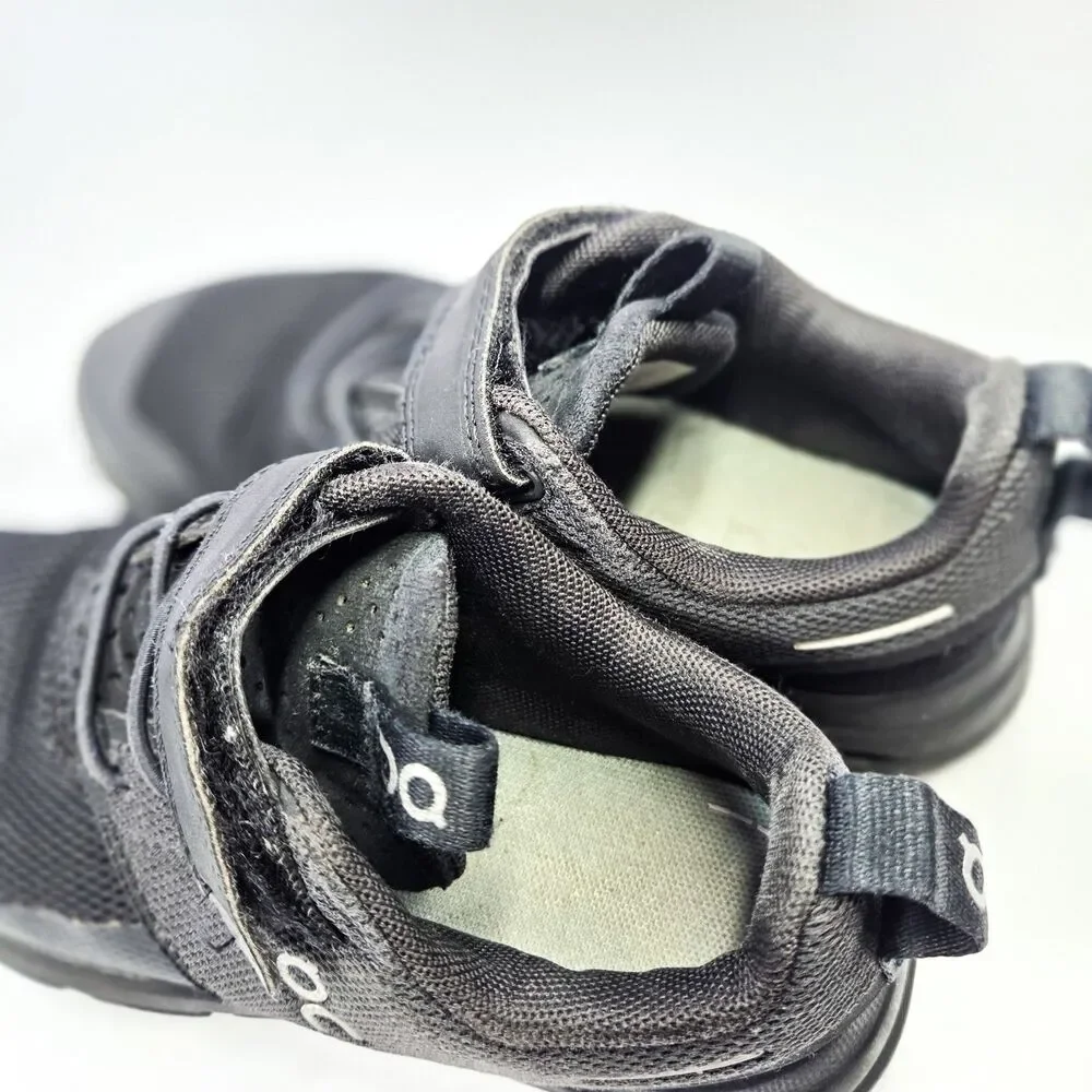On Cloud Play Kids Black Sneakers Strap Size US Kids Size 11 EU 28.5